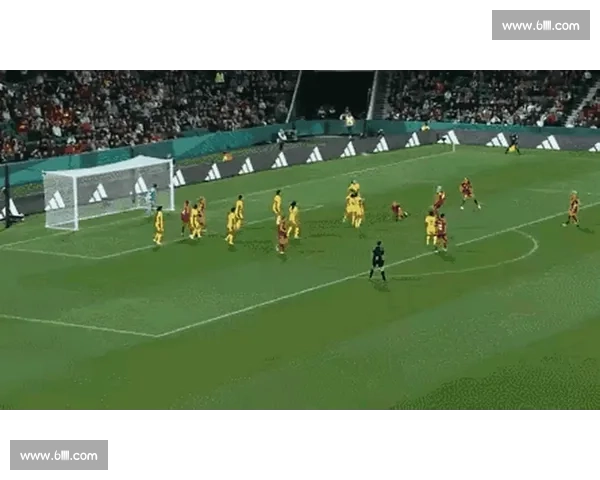 比赛中意外发生头断事故引发观众震惊赛事安全问题引发广泛讨论